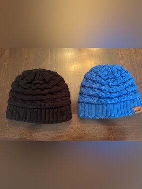 2 Kids Cozy Knit Beanie Hats - Black and Blue